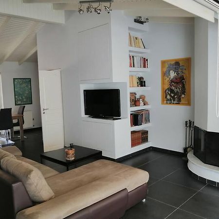Manolis Loft Apartment Pireu Exterior foto
