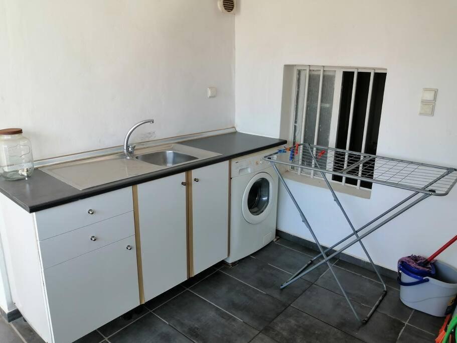 Manolis Loft Apartment Pireu Exterior foto